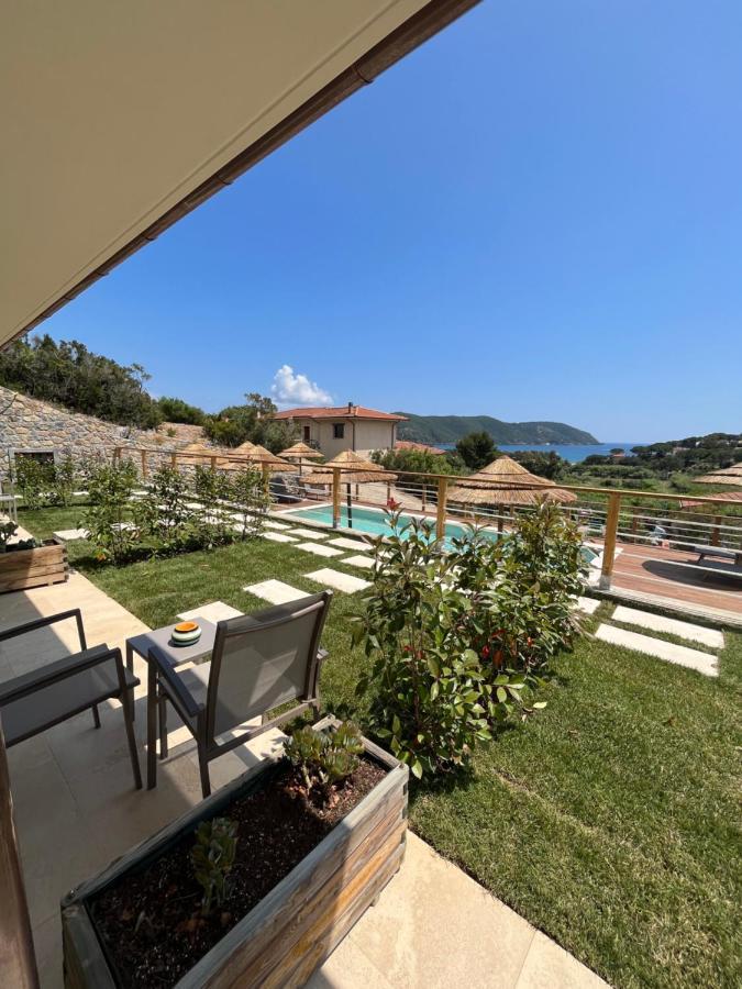 Bnb Il Grecale Лакона Экстерьер фото
